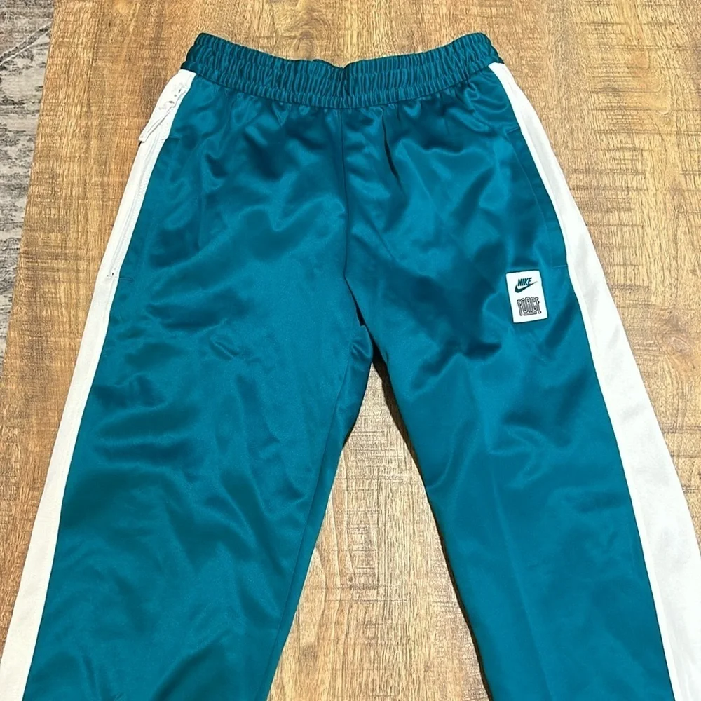 Nike force pants athleisure Activewear